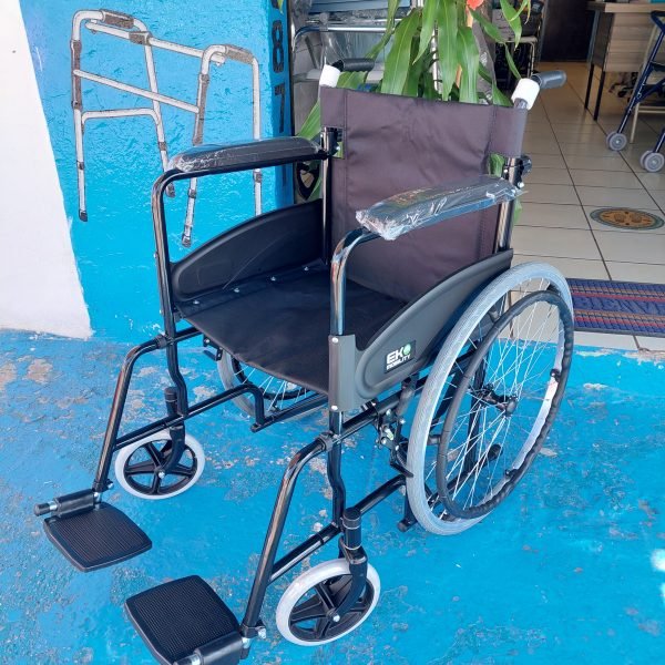 OU447  SILLA DE RUEDAS